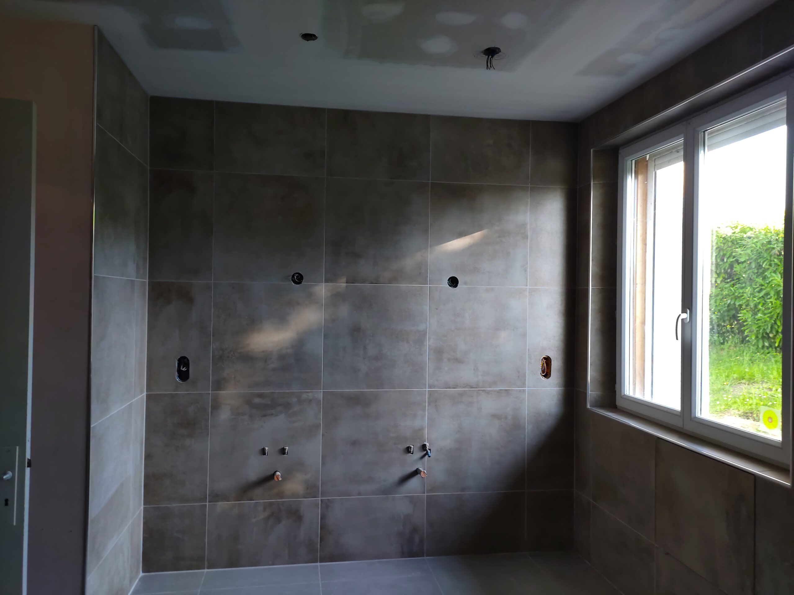 Carrelage sol cuisine - Rénovation d’un ancien sol<br />
